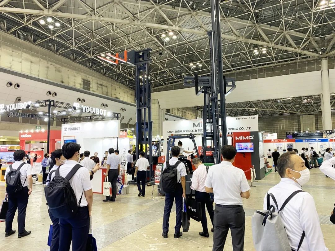 米瑪三向叉車國際物流展.jpg 米瑪三向叉車國際物流展.jpg