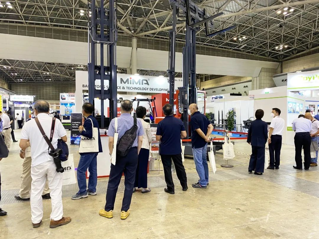 米瑪電動(dòng)叉車東京物流展.jpg 米瑪電動(dòng)叉車東京物流展.jpg