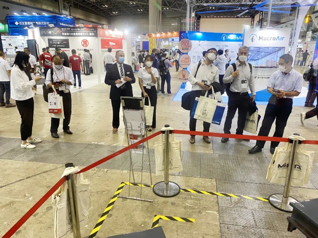 搬易通電動(dòng)叉車生產(chǎn)廠家.jpg 搬易通電動(dòng)叉車生產(chǎn)廠家.jpg