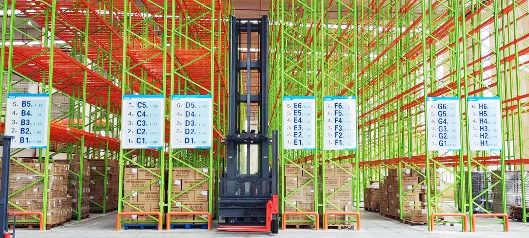 米瑪MiMA三向電動叉車.jpg 米瑪MiMA三向電動叉車.jpg